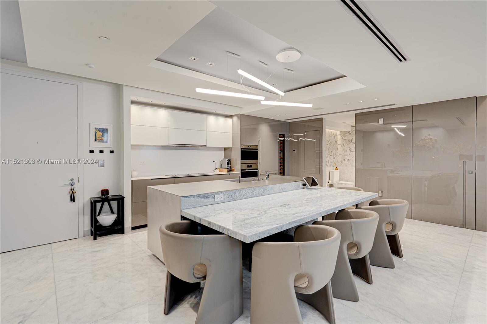 125 Ocean Dr F0203, Miami Beach, Florida 33139, 2 Bedrooms Bedrooms, ,2 BathroomsBathrooms,Residential,For Sale,125 Ocean Dr F0203,A11521303