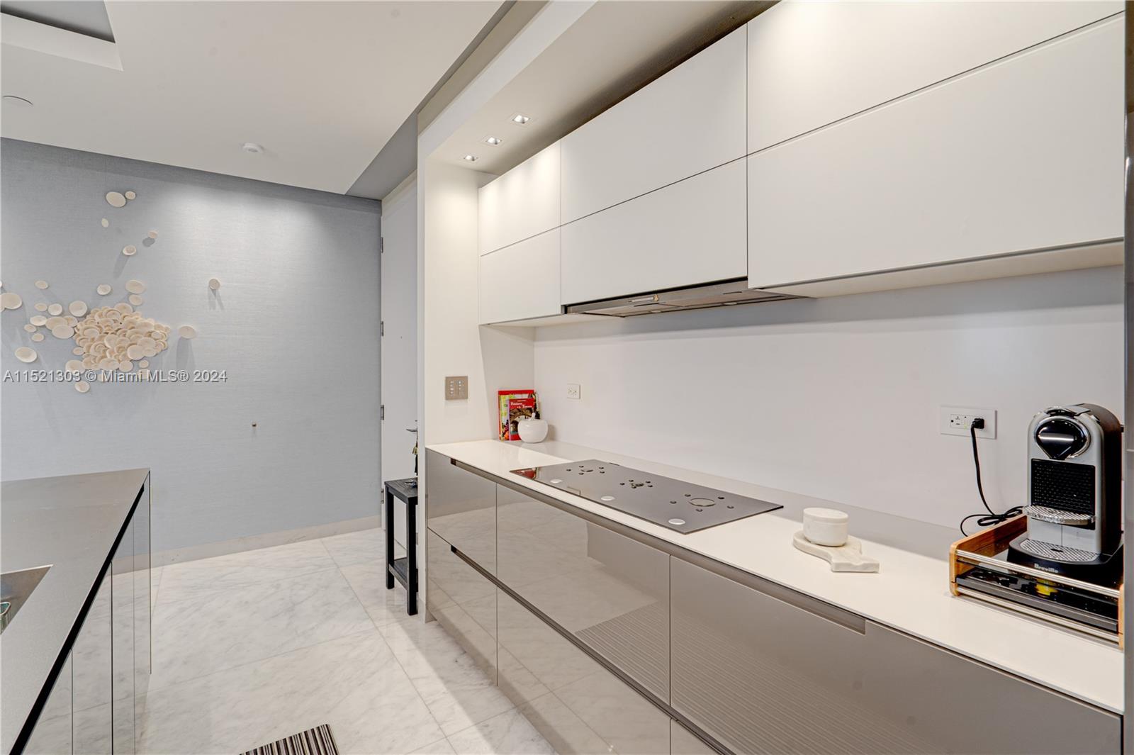 125 Ocean Dr F0203, Miami Beach, Florida 33139, 2 Bedrooms Bedrooms, ,2 BathroomsBathrooms,Residential,For Sale,125 Ocean Dr F0203,A11521303