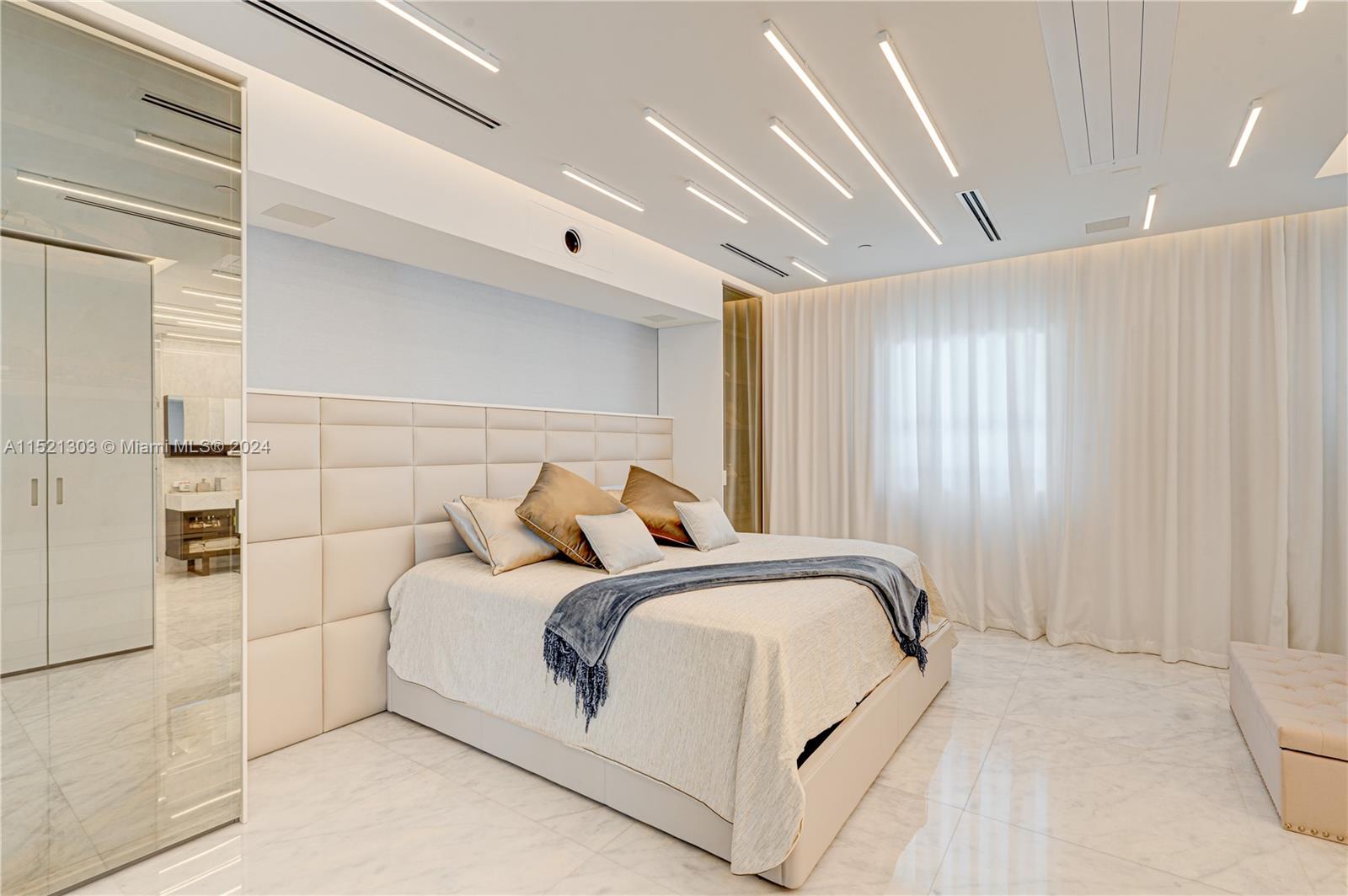 125 Ocean Dr F0203, Miami Beach, Florida 33139, 2 Bedrooms Bedrooms, ,2 BathroomsBathrooms,Residential,For Sale,125 Ocean Dr F0203,A11521303