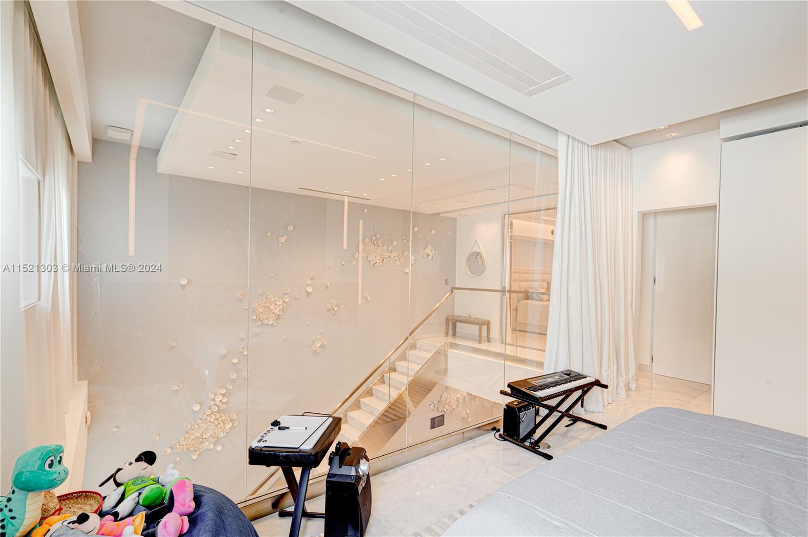 125 Ocean Dr F0203, Miami Beach, Florida 33139, 2 Bedrooms Bedrooms, ,2 BathroomsBathrooms,Residential,For Sale,125 Ocean Dr F0203,A11521303