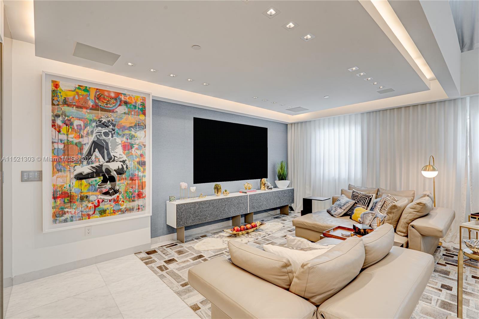 125 Ocean Dr F0203, Miami Beach, Florida 33139, 2 Bedrooms Bedrooms, ,2 BathroomsBathrooms,Residential,For Sale,125 Ocean Dr F0203,A11521303