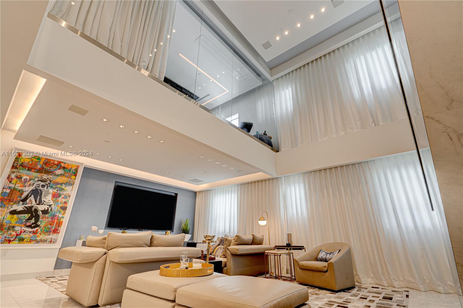 125 Ocean Dr F0203, Miami Beach, Florida 33139, 2 Bedrooms Bedrooms, ,2 BathroomsBathrooms,Residential,For Sale,125 Ocean Dr F0203,A11521303