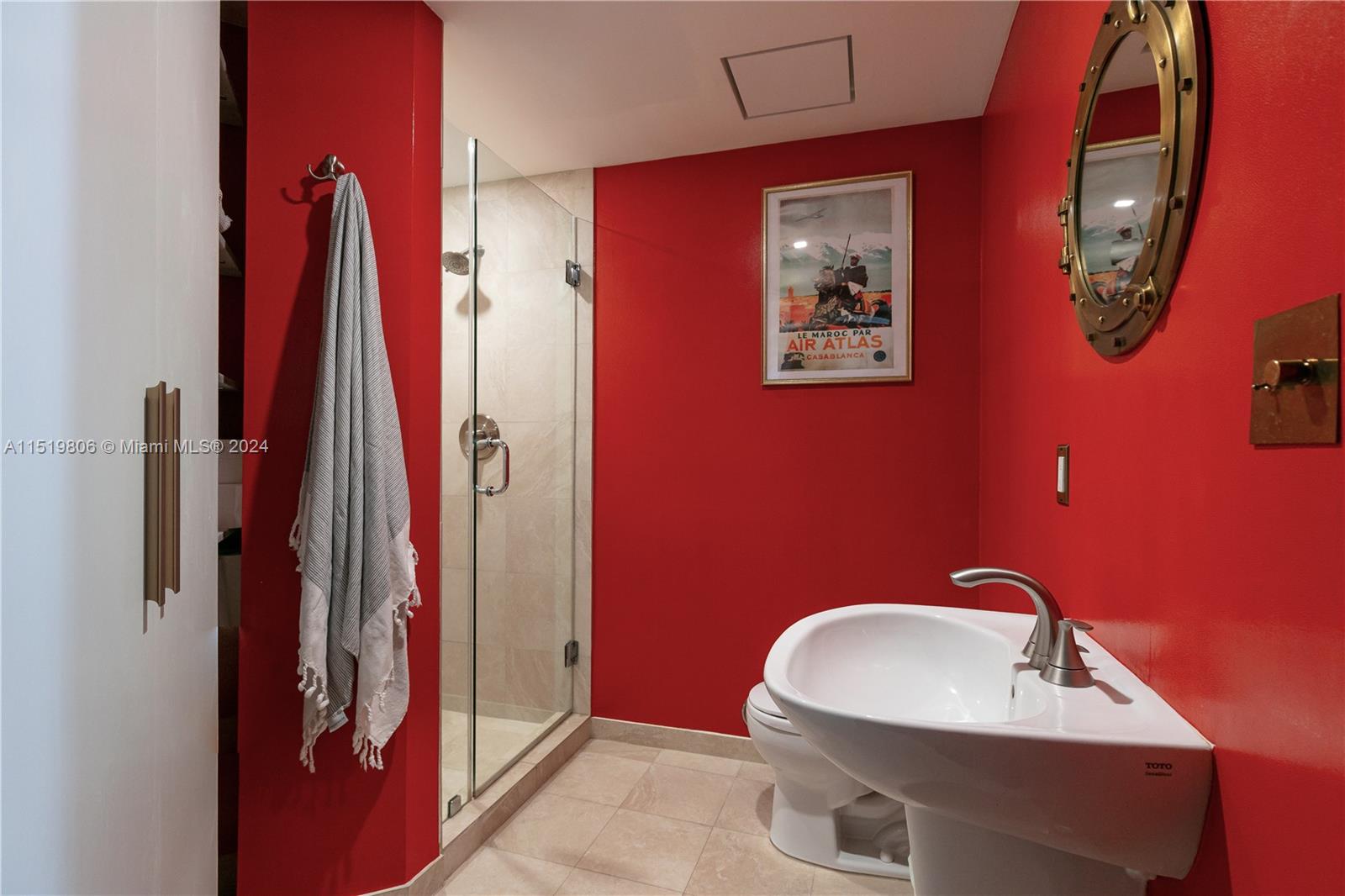 7728 Collins Ave 10, Miami Beach, Florida 33141, 2 Bedrooms Bedrooms, ,2 BathroomsBathrooms,Residentiallease,For Rent,7728 Collins Ave 10,A11519806