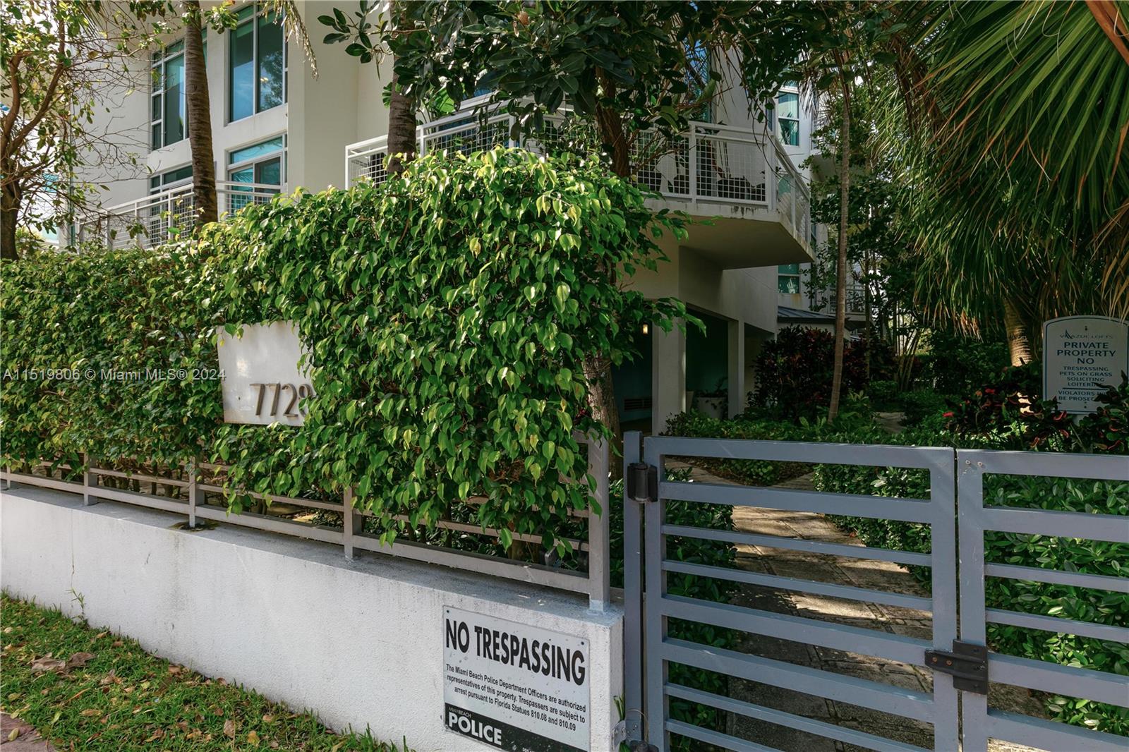 7728 Collins Ave 10, Miami Beach, Florida 33141, 2 Bedrooms Bedrooms, ,2 BathroomsBathrooms,Residentiallease,For Rent,7728 Collins Ave 10,A11519806