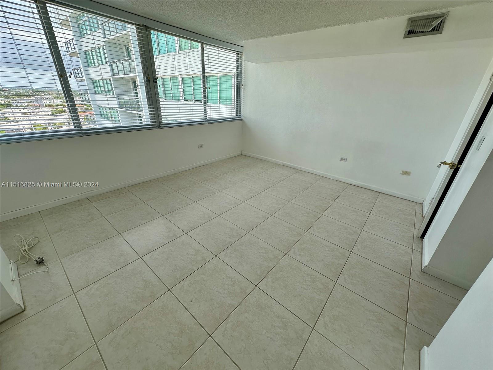 7135 Collins Ave, Miami Beach, FL, 33141 United States, 1 Bedroom Bedrooms, ,2 BathroomsBathrooms,Residential,For Sale,Collins Ave,A11516825