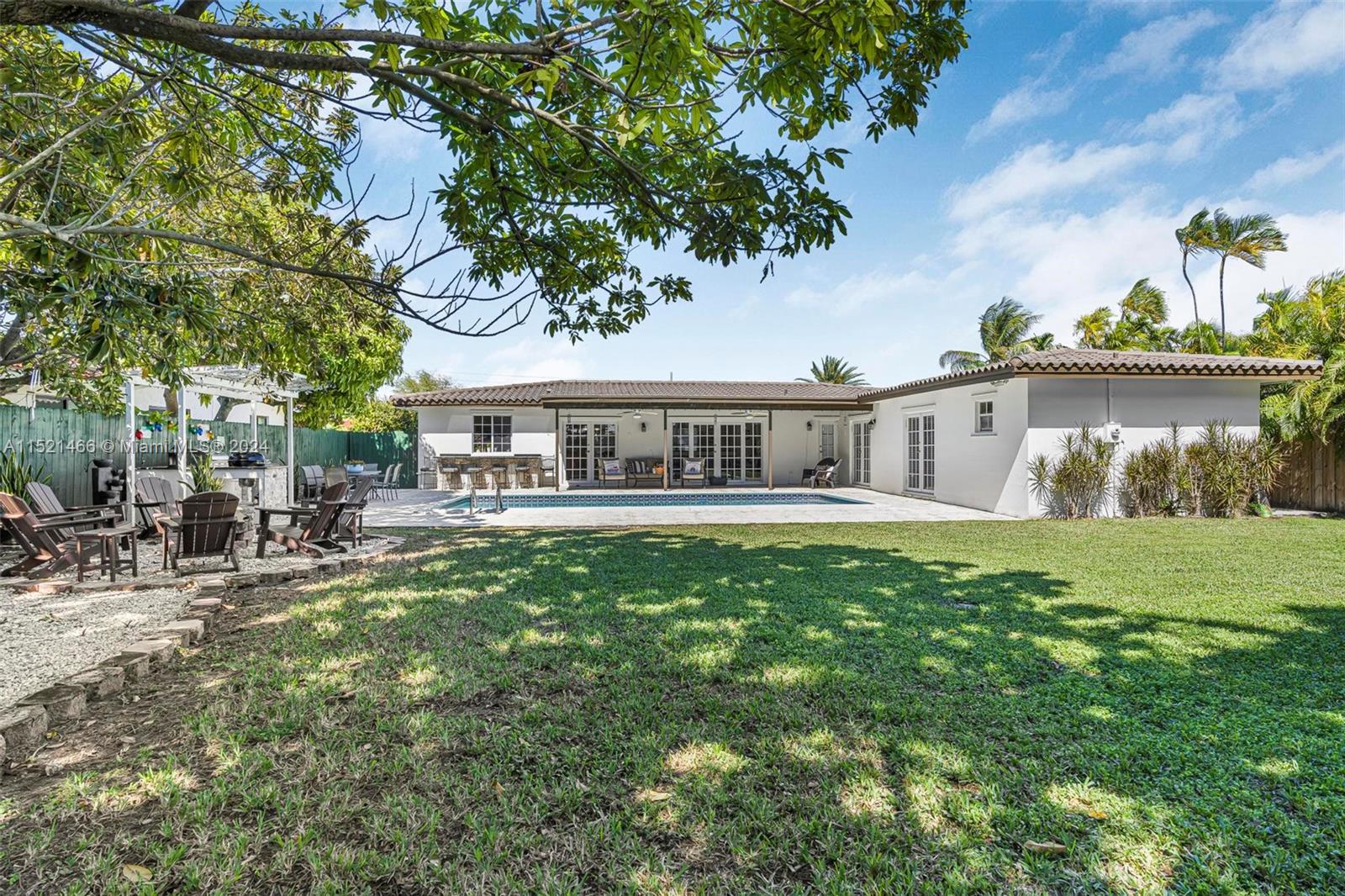 9640 17th St, Miami, FL, 33165 United States, 4 Bedrooms Bedrooms, ,2 BathroomsBathrooms,Residential,For Sale,17th St,A11521466