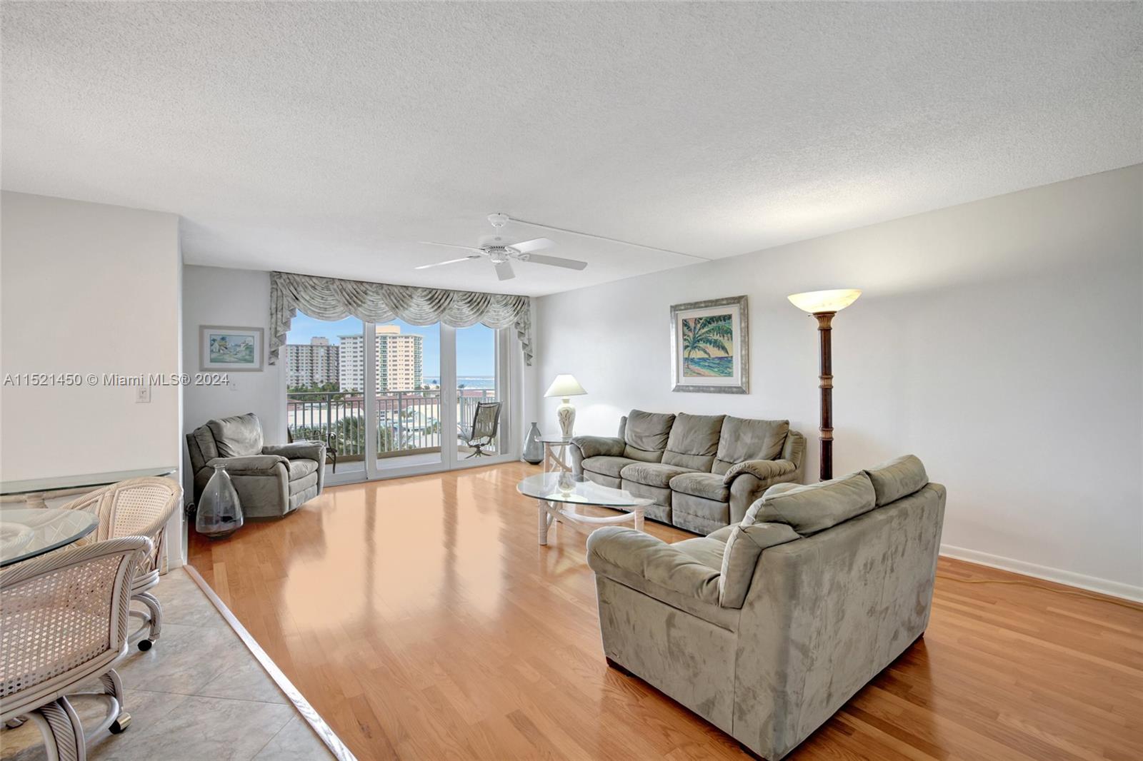 5200 Ocean Blvd, Lauderdale By The Sea, FL, 33308 United States, 2 Bedrooms Bedrooms, ,2 BathroomsBathrooms,Residential,For Sale,Ocean Blvd,A11521450