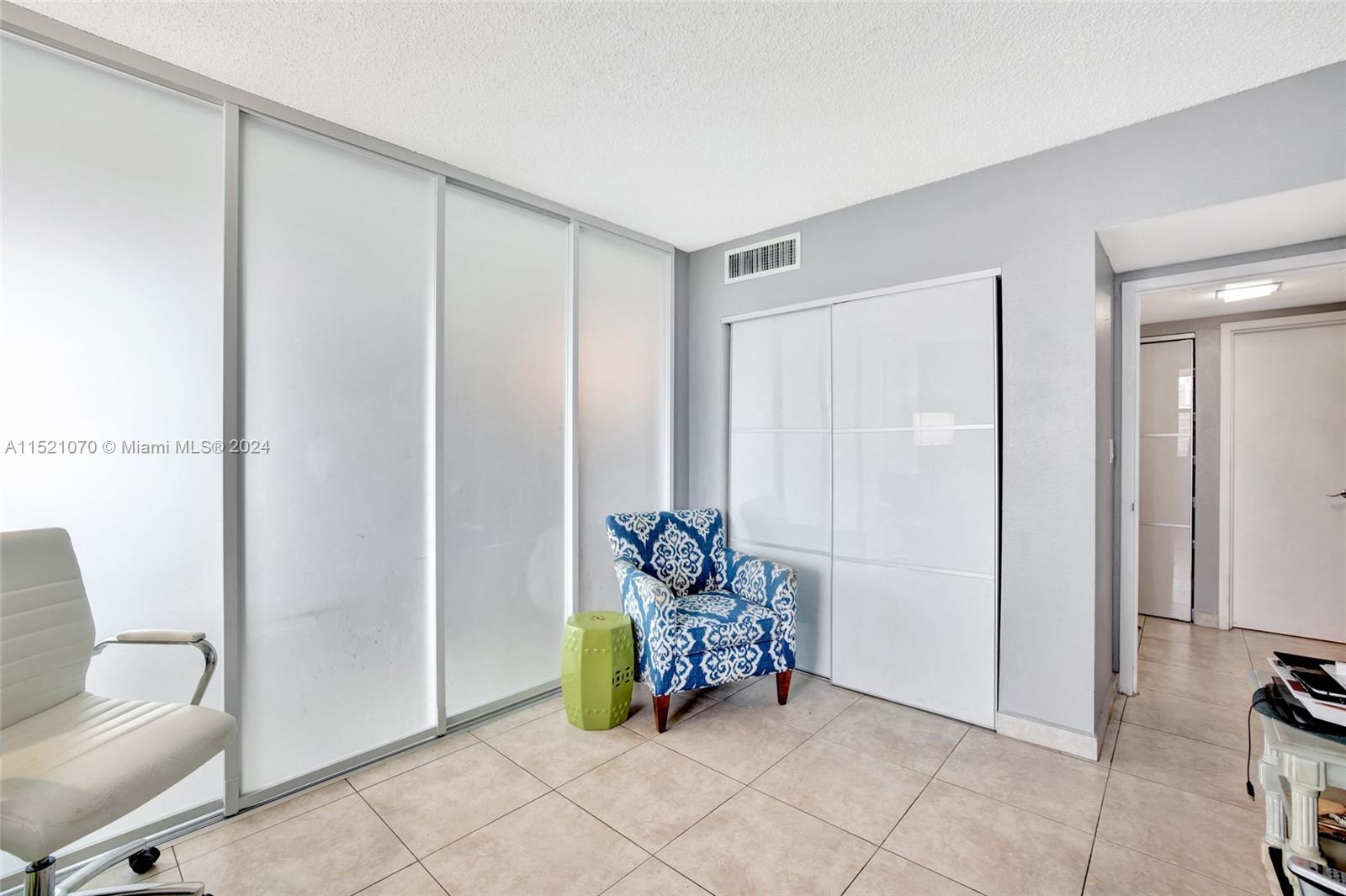 3375 N Country Club Dr 404, Aventura, Florida 33180, 2 Bedrooms Bedrooms, ,2 BathroomsBathrooms,Residential,For Sale,3375 N Country Club Dr 404,A11521070