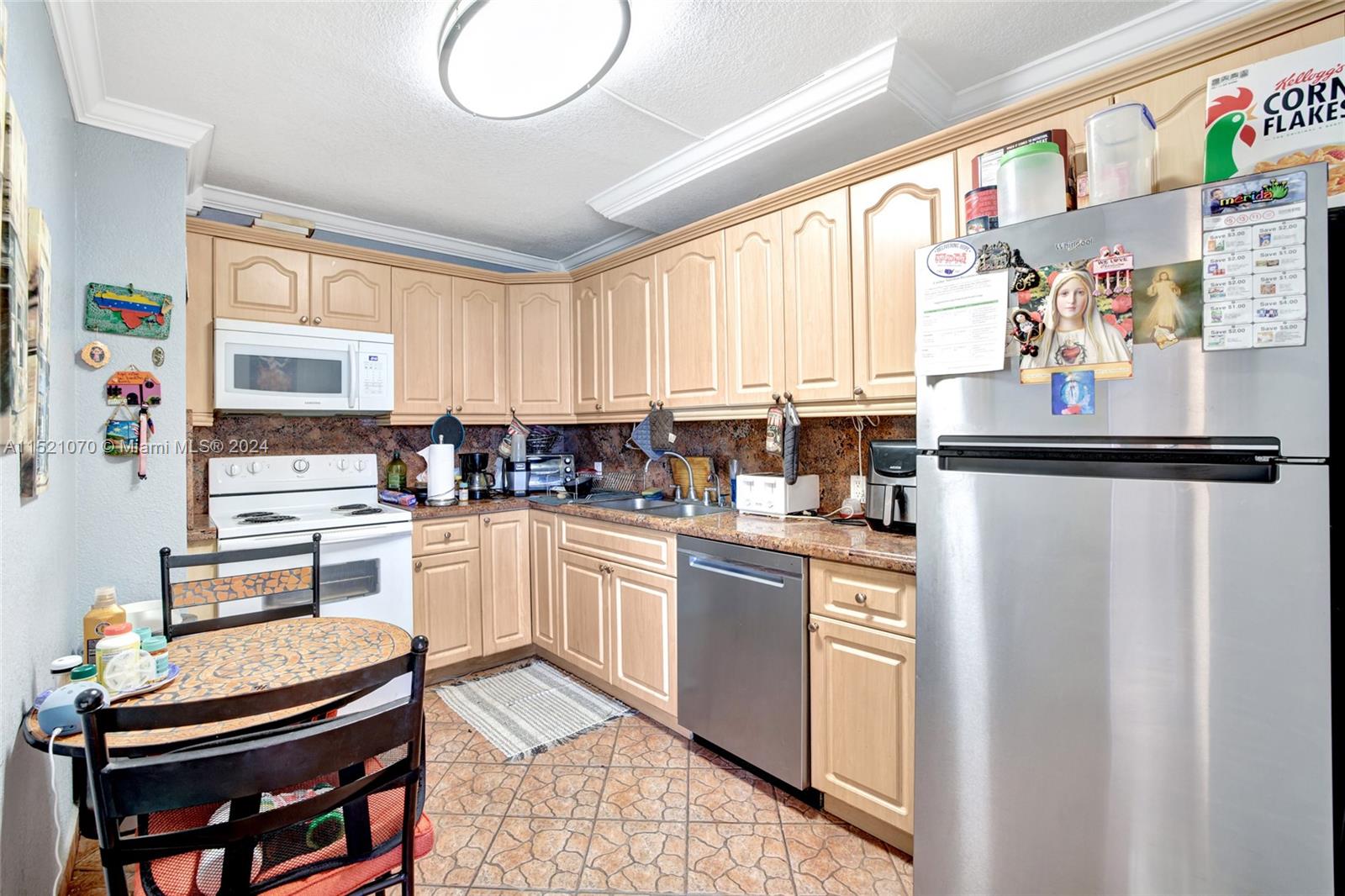 3375 N Country Club Dr 404, Aventura, Florida 33180, 2 Bedrooms Bedrooms, ,2 BathroomsBathrooms,Residential,For Sale,3375 N Country Club Dr 404,A11521070