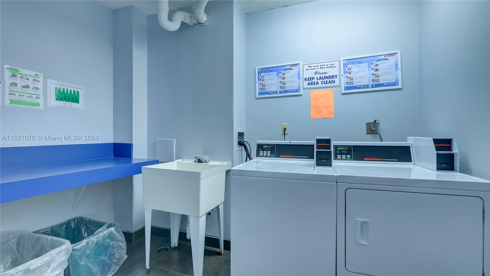 3375 N Country Club Dr 404, Aventura, Florida 33180, 2 Bedrooms Bedrooms, ,2 BathroomsBathrooms,Residential,For Sale,3375 N Country Club Dr 404,A11521070