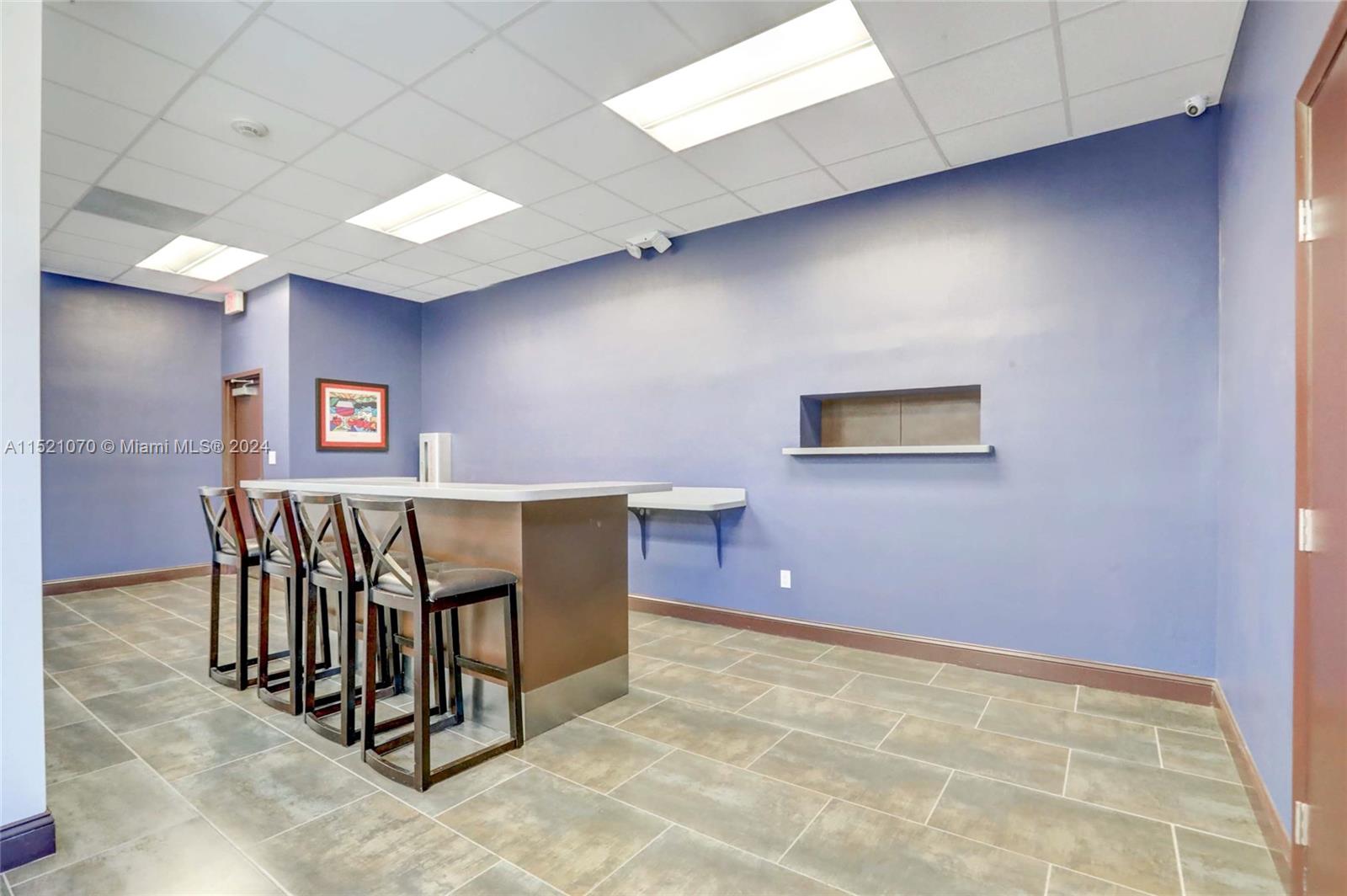 3375 N Country Club Dr 404, Aventura, Florida 33180, 2 Bedrooms Bedrooms, ,2 BathroomsBathrooms,Residential,For Sale,3375 N Country Club Dr 404,A11521070