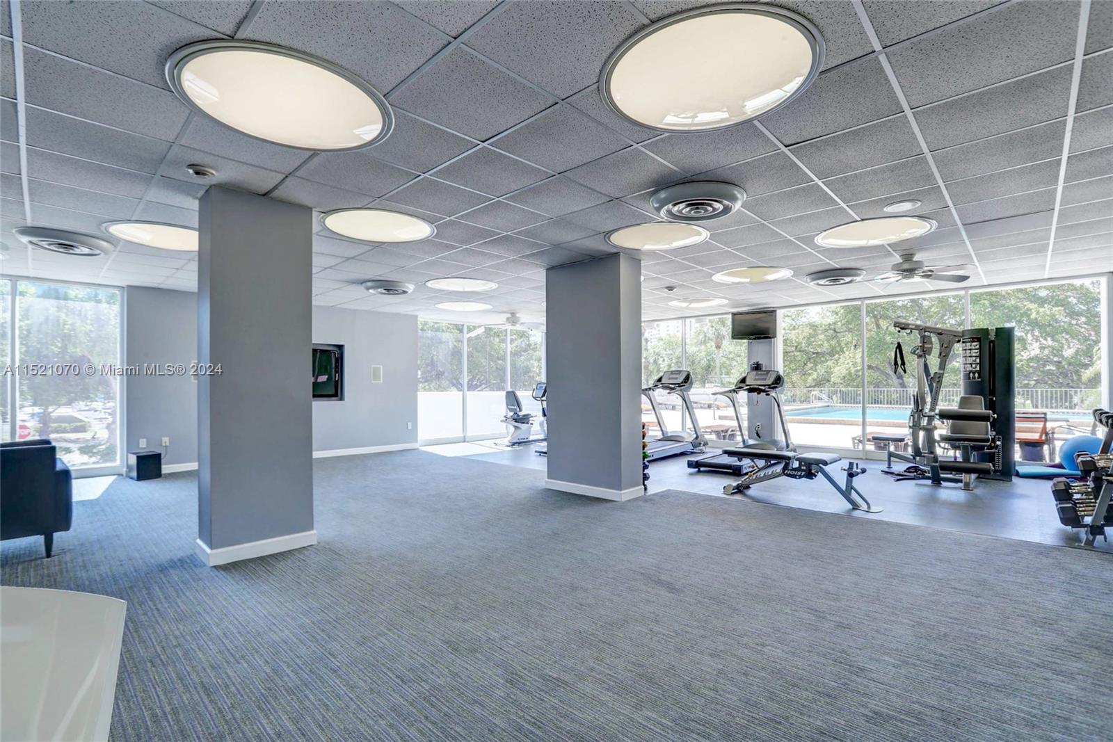 3375 N Country Club Dr 404, Aventura, Florida 33180, 2 Bedrooms Bedrooms, ,2 BathroomsBathrooms,Residential,For Sale,3375 N Country Club Dr 404,A11521070