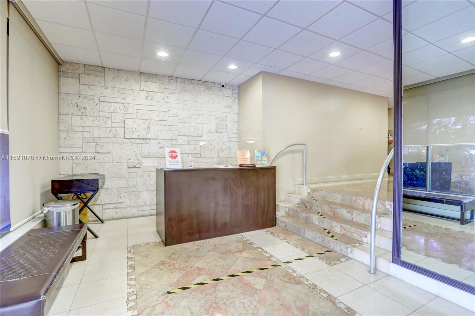 3375 N Country Club Dr 404, Aventura, Florida 33180, 2 Bedrooms Bedrooms, ,2 BathroomsBathrooms,Residential,For Sale,3375 N Country Club Dr 404,A11521070