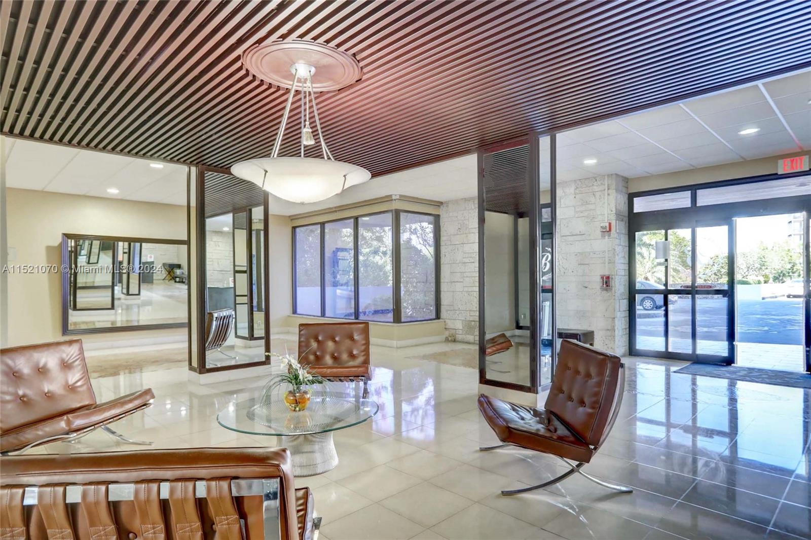 3375 N Country Club Dr 404, Aventura, Florida 33180, 2 Bedrooms Bedrooms, ,2 BathroomsBathrooms,Residential,For Sale,3375 N Country Club Dr 404,A11521070