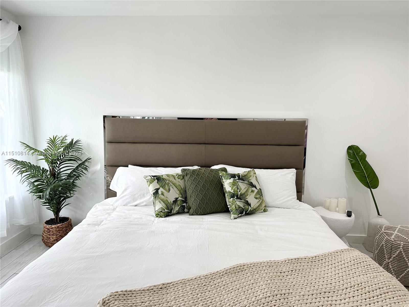 114 SE 9th Ct 1, Hallandale Beach, Florida 33009, 3 Bedrooms Bedrooms, ,3 BathroomsBathrooms,Residentiallease,For Rent,114 SE 9th Ct 1,A11510814