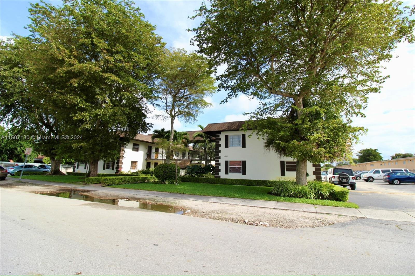 3805 103rd Ave, Miami, FL, 33165 United States, 2 Bedrooms Bedrooms, ,1 BathroomBathrooms,Residential,For Sale,103rd Ave,A11507130