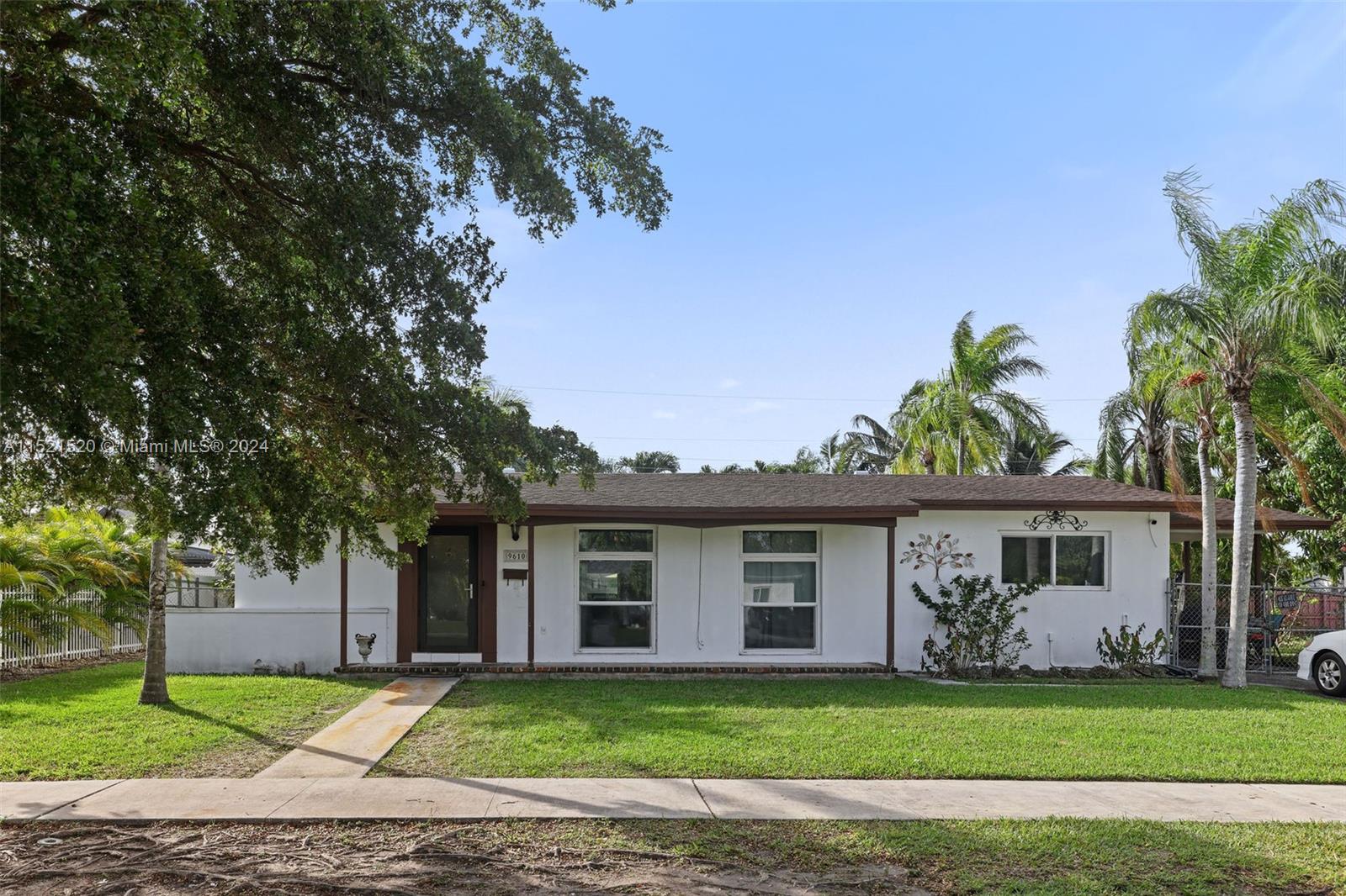 9610 SW 164th St  For Sale A11521520, FL