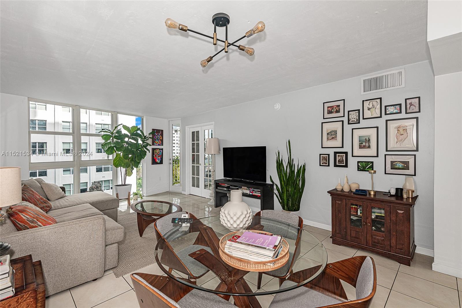 1228 West Ave 307, Miami Beach, Florida 33139, 1 Bedroom Bedrooms, ,1 BathroomBathrooms,Residential,For Sale,1228 West Ave 307,A11521534