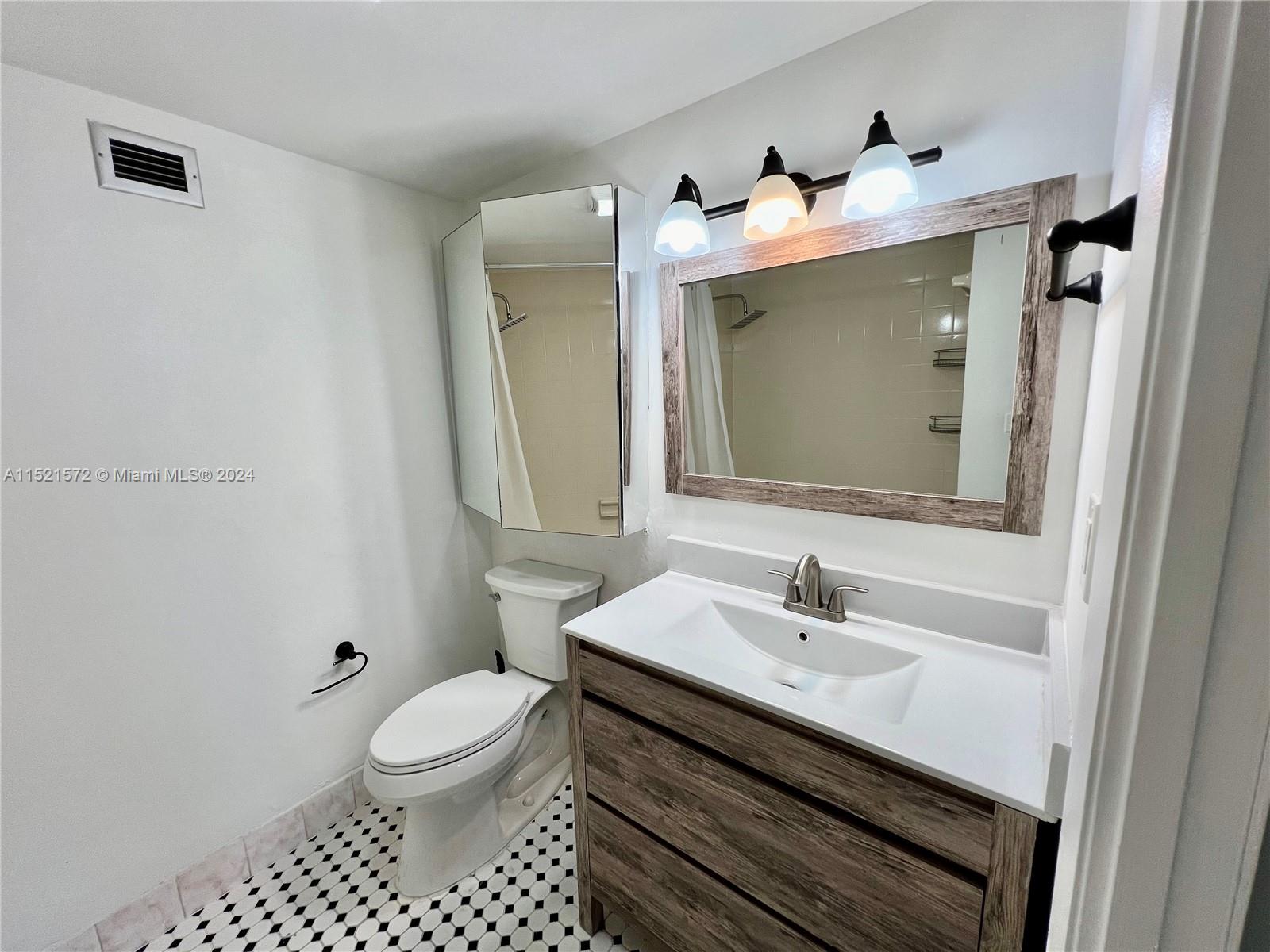 2150 Sans Souci Blvd, North Miami, FL, 33181 United States, 1 Bedroom Bedrooms, ,1 BathroomBathrooms,Residential,For Sale,Sans Souci Blvd,A11521572