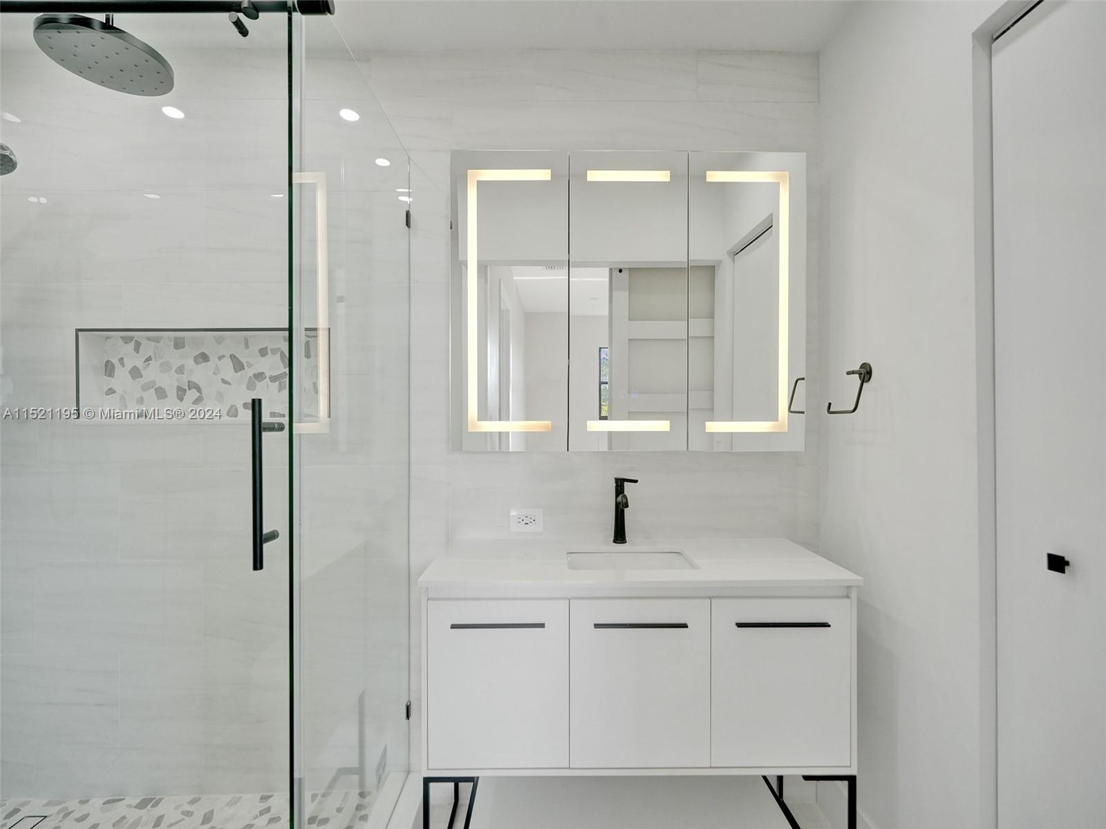 180 17th Ct, Fort Lauderdale, FL, 33305 United States, 3 Bedrooms Bedrooms, ,2 BathroomsBathrooms,Residential,For Sale,17th Ct,A11521195