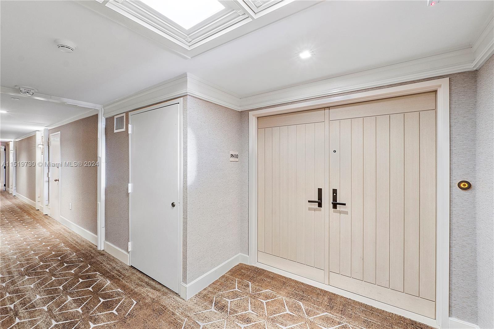 2 Grove Isle Dr BPH10, Miami, Florida 33133, 3 Bedrooms Bedrooms, ,2 BathroomsBathrooms,Residentiallease,For Rent,2 Grove Isle Dr BPH10,A11519730