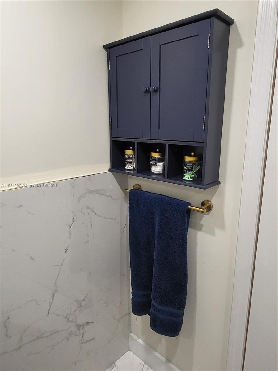 6705 NW 169th St C203, Hialeah, Florida 33015, 2 Bedrooms Bedrooms, ,2 BathroomsBathrooms,Residential,For Sale,6705 NW 169th St C203,A11521567