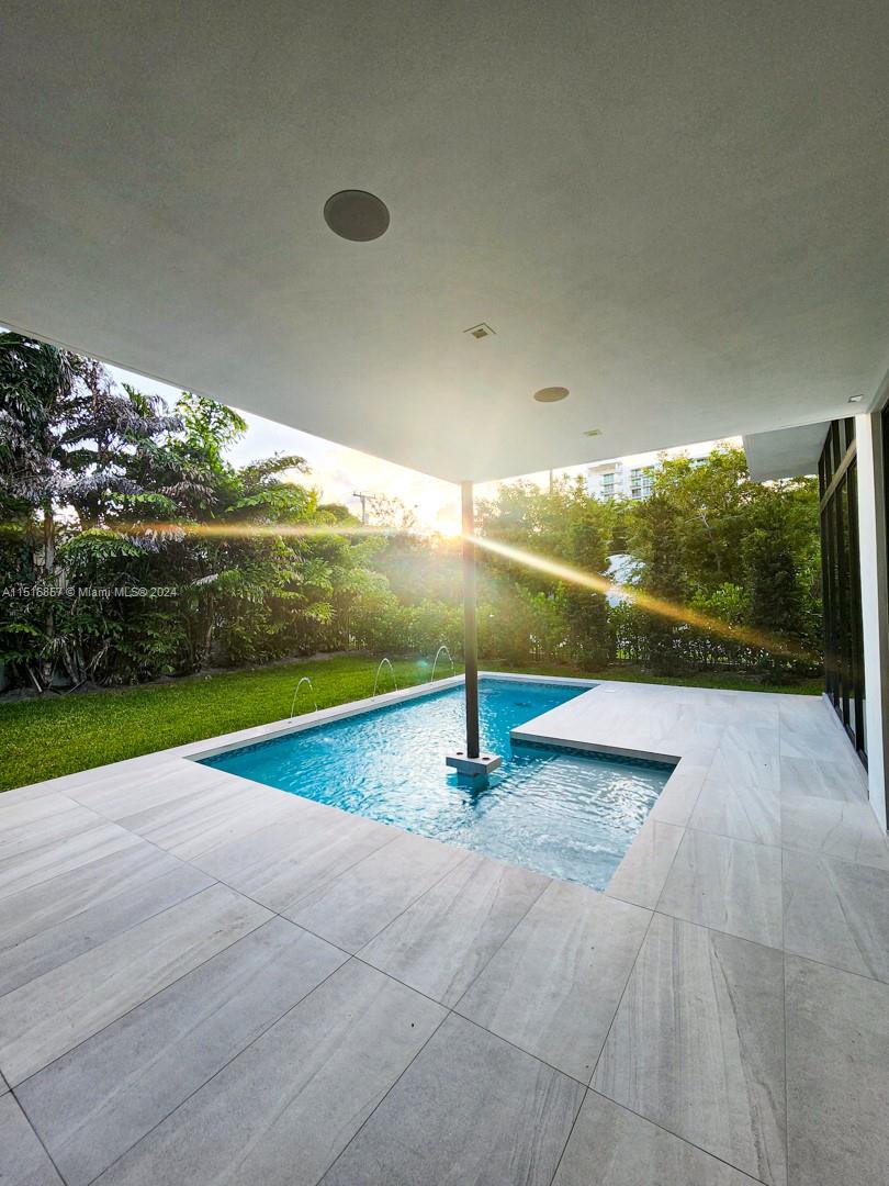 168 20th Rd, Miami, FL, 33129 United States, 5 Bedrooms Bedrooms, ,5 BathroomsBathrooms,Residential,For Sale,20th Rd,A11516857