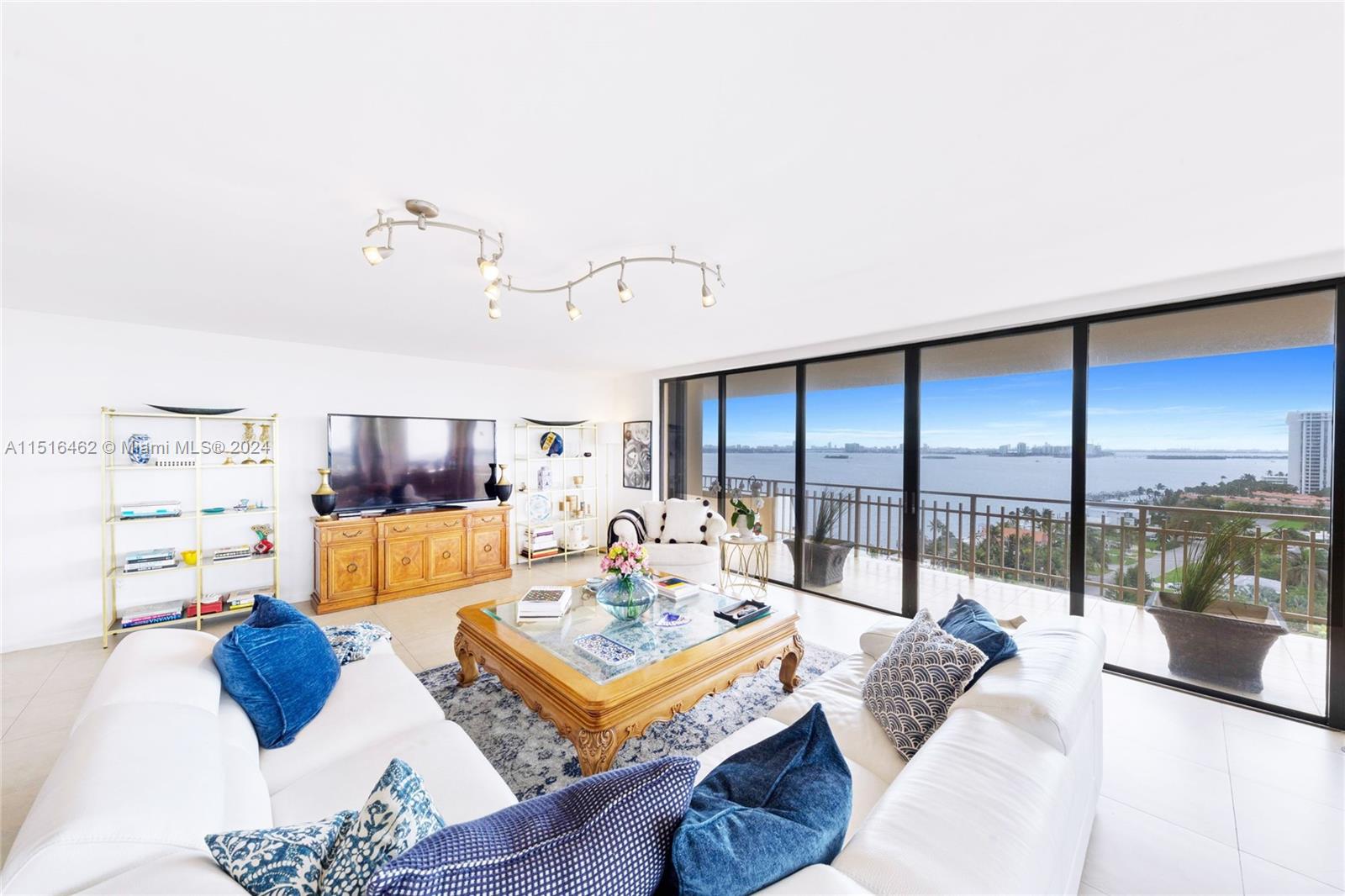 11113 Biscayne Blvd 1451, Miami, Florida 33181, 2 Bedrooms Bedrooms, ,2 BathroomsBathrooms,Residential,For Sale,11113 Biscayne Blvd 1451,A11516462