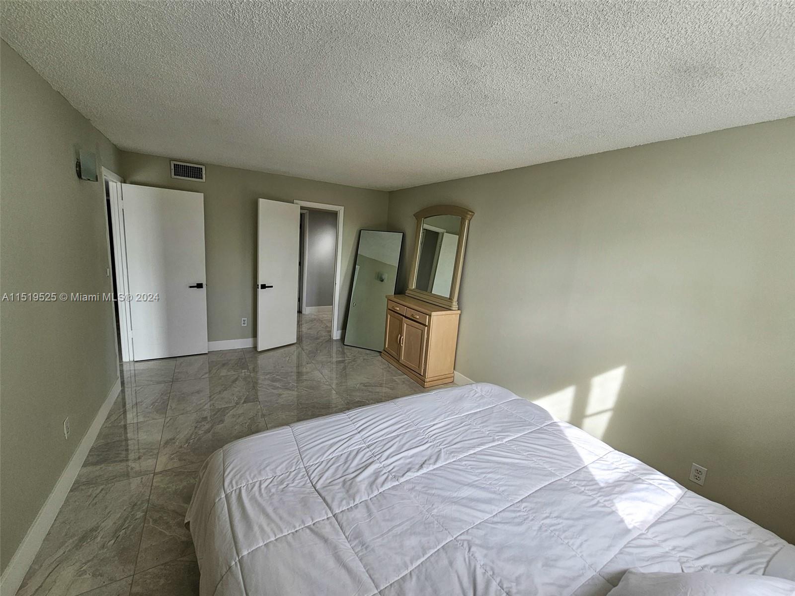 484 165th St Rd, Miami, FL, 33169 United States, 1 Bedroom Bedrooms, ,1 BathroomBathrooms,Residential,For Sale,165th St Rd,A11519525