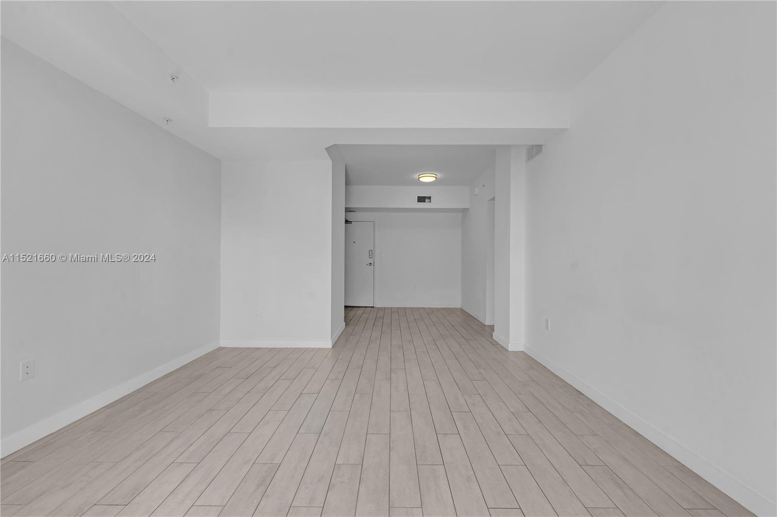 321 NE 26th St 907, Miami, Florida 33137, 2 Bedrooms Bedrooms, ,2 BathroomsBathrooms,Residentiallease,For Rent,321 NE 26th St 907,A11521660