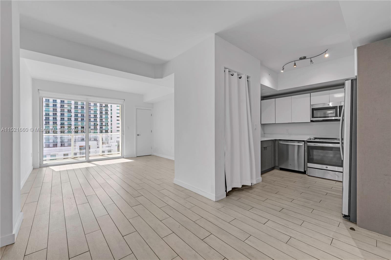 321 NE 26th St 907, Miami, Florida 33137, 2 Bedrooms Bedrooms, ,2 BathroomsBathrooms,Residentiallease,For Rent,321 NE 26th St 907,A11521660