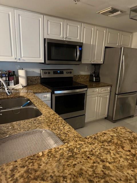 520 5th Ave, Fort Lauderdale, FL, 33301 United States, 1 Bedroom Bedrooms, ,1 BathroomBathrooms,Residential,For Sale,5th Ave,A11520195