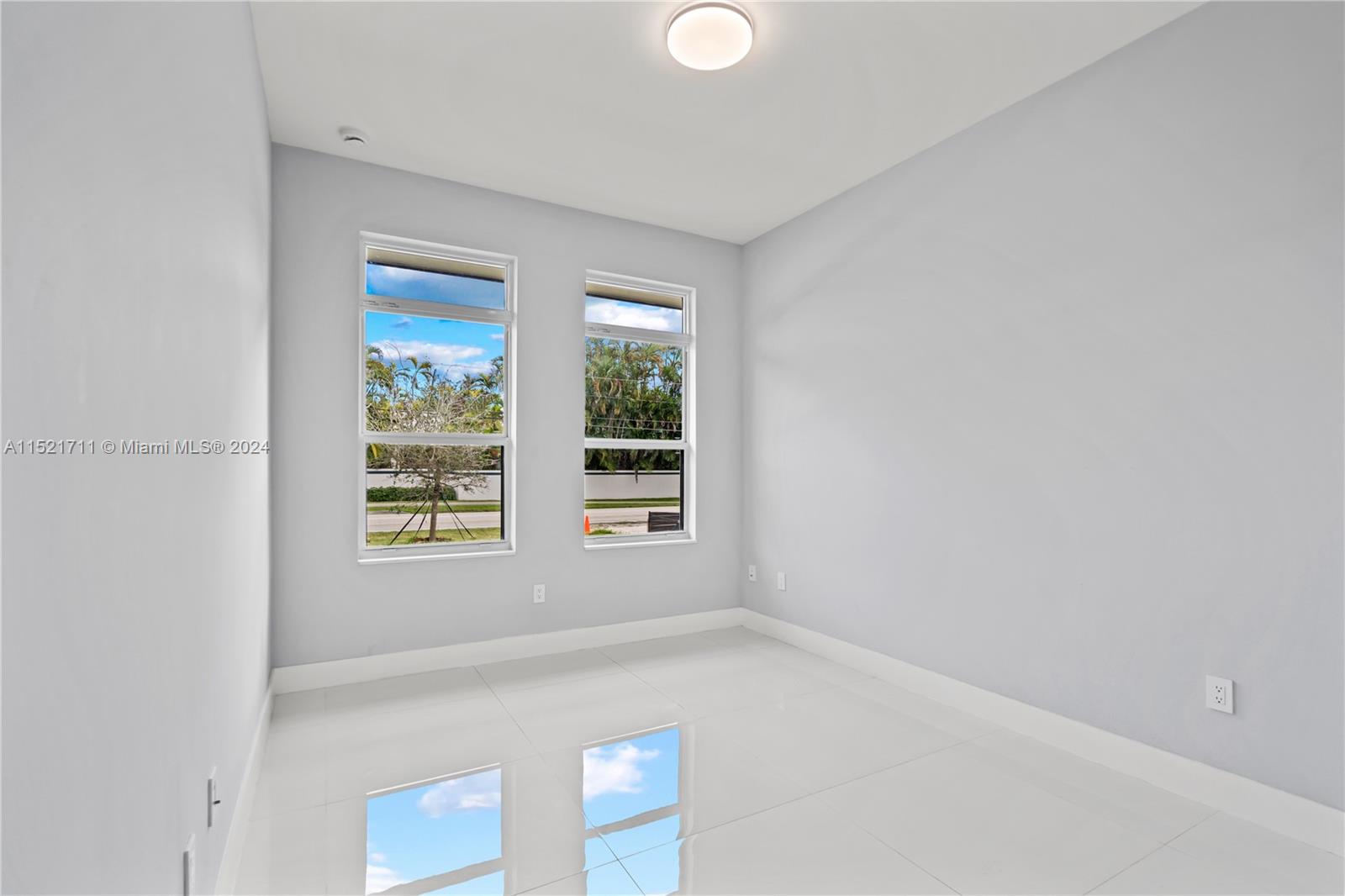 21400 Old Cutler Rd, Cutler Bay, FL, 33189 United States, 4 Bedrooms Bedrooms, ,3 BathroomsBathrooms,Residential,For Sale,Old Cutler Rd,A11521711