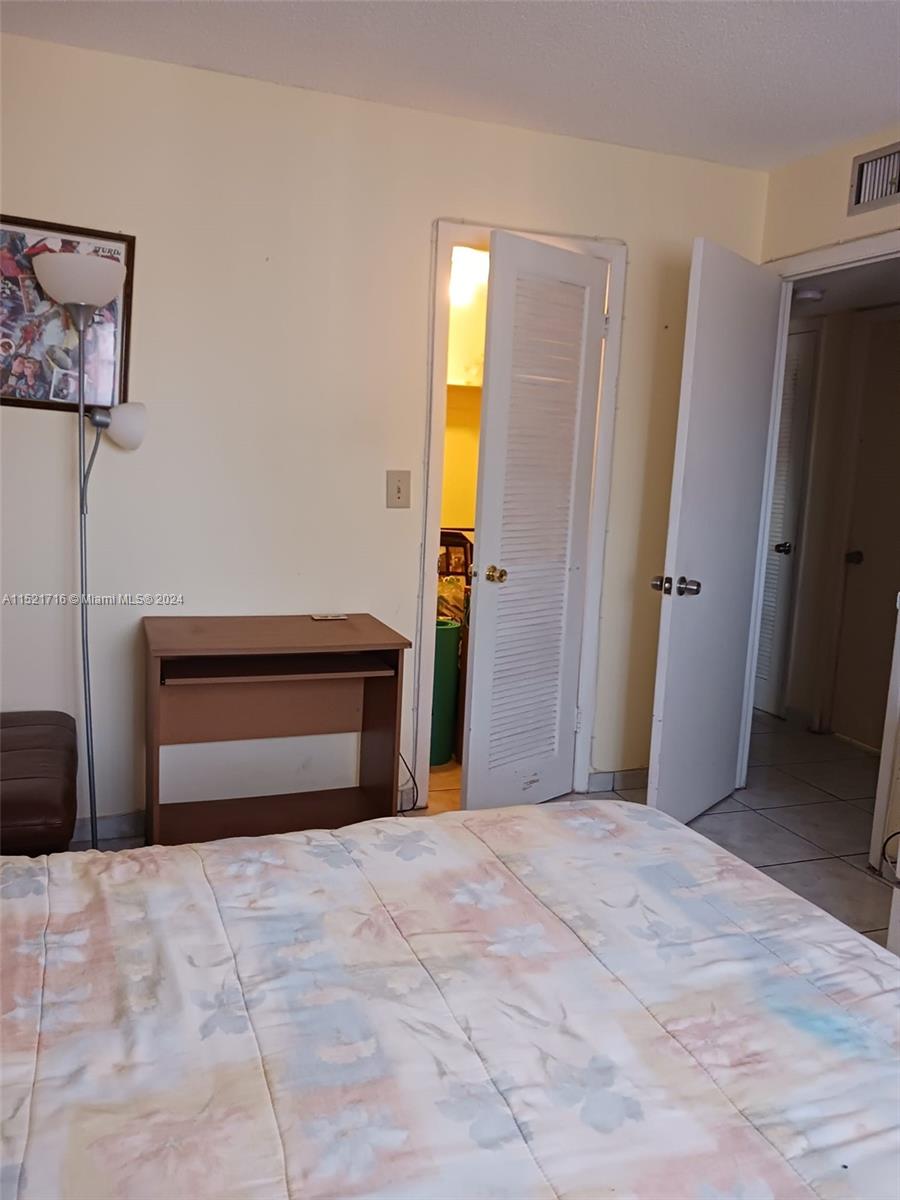 Hallandale Beach, FL, 33009 United States, 2 Bedrooms Bedrooms, ,2 BathroomsBathrooms,Residential,For Sale,A11521716