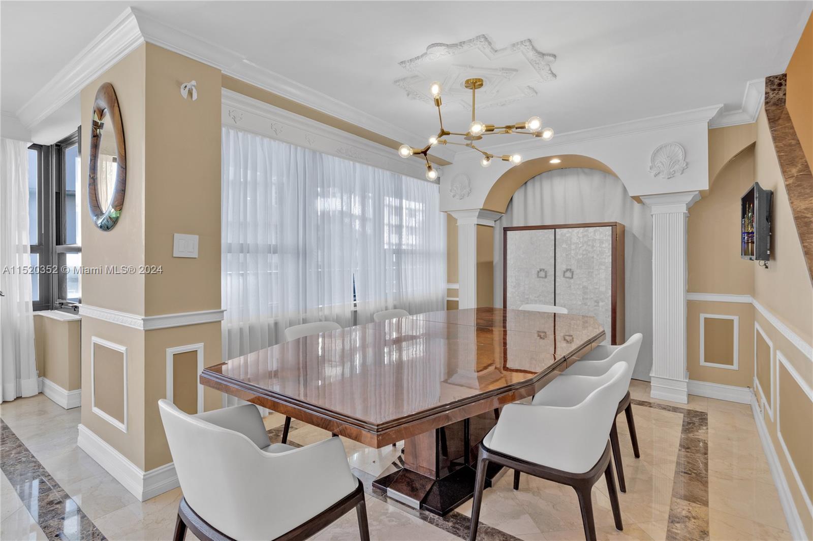 5225 Collins Ave 1018-1118, Miami Beach, Florida 33140, 4 Bedrooms Bedrooms, ,5 BathroomsBathrooms,Residential,For Sale,5225 Collins Ave 1018-1118,A11520352