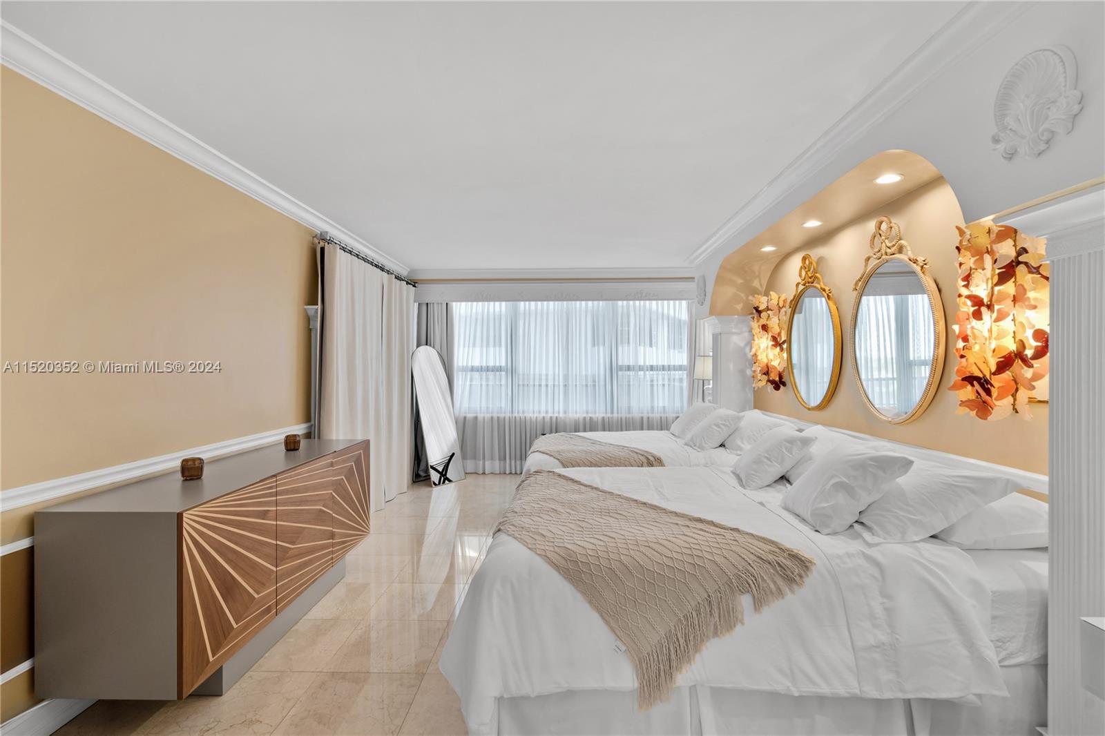 5225 Collins Ave 1018-1118, Miami Beach, Florida 33140, 4 Bedrooms Bedrooms, ,5 BathroomsBathrooms,Residential,For Sale,5225 Collins Ave 1018-1118,A11520352