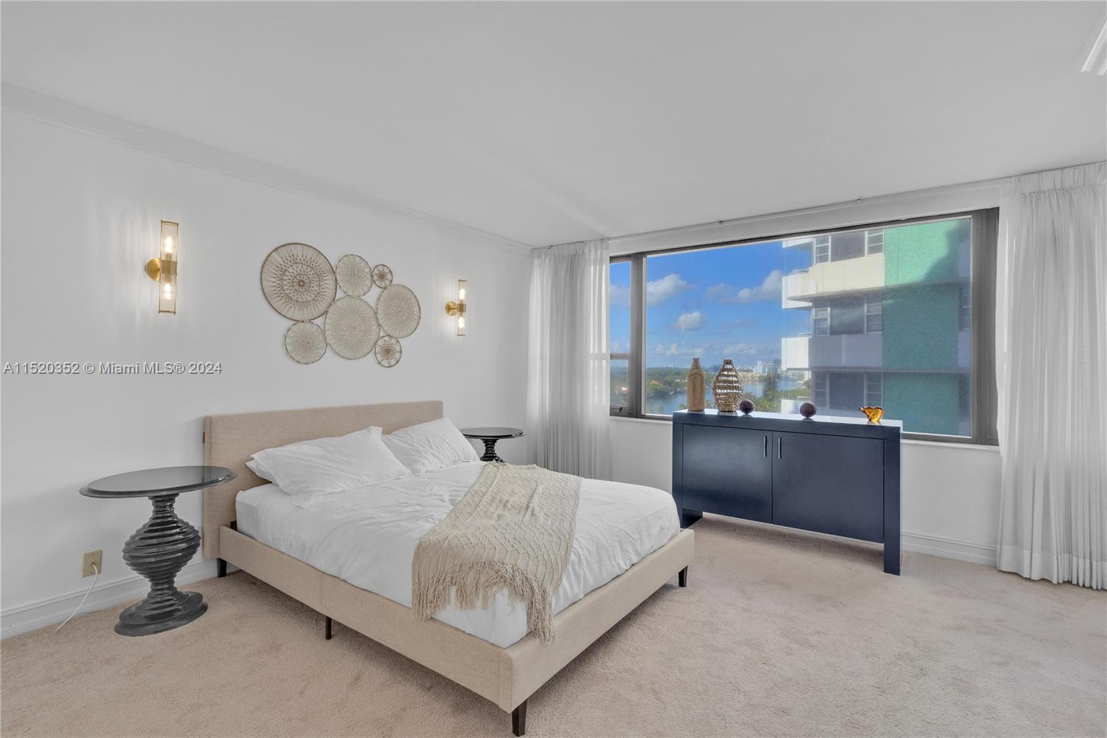 5225 Collins Ave 1018-1118, Miami Beach, Florida 33140, 4 Bedrooms Bedrooms, ,5 BathroomsBathrooms,Residential,For Sale,5225 Collins Ave 1018-1118,A11520352