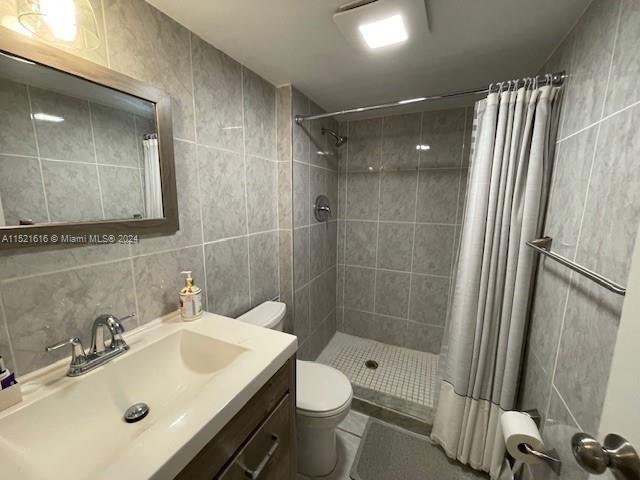 20400 W Country Club Dr 402, Aventura, Florida 33180, 2 Bedrooms Bedrooms, ,2 BathroomsBathrooms,Residential,For Sale,20400 W Country Club Dr 402,A11521616