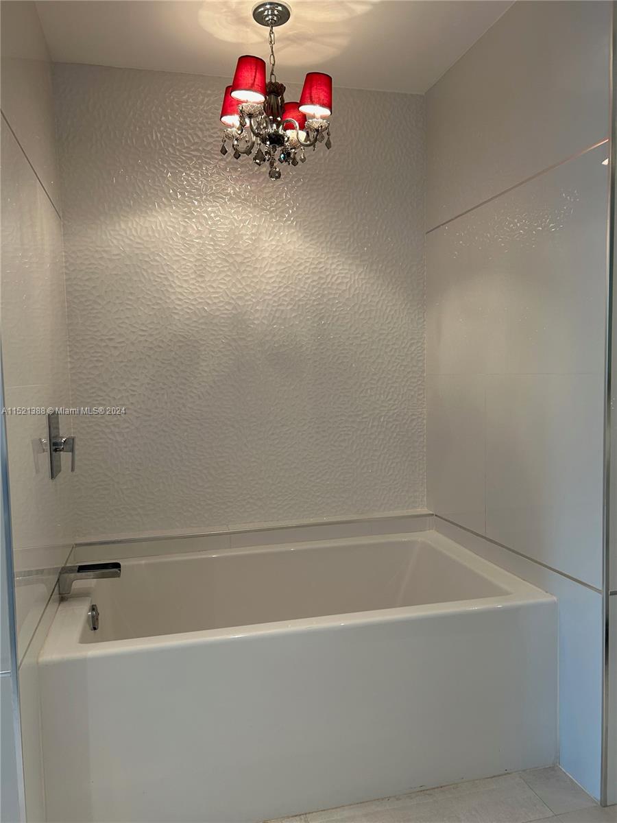 3340 NE 190th St 205, Aventura, Florida 33180, 3 Bedrooms Bedrooms, ,3 BathroomsBathrooms,Residentiallease,For Rent,3340 NE 190th St 205,A11521388