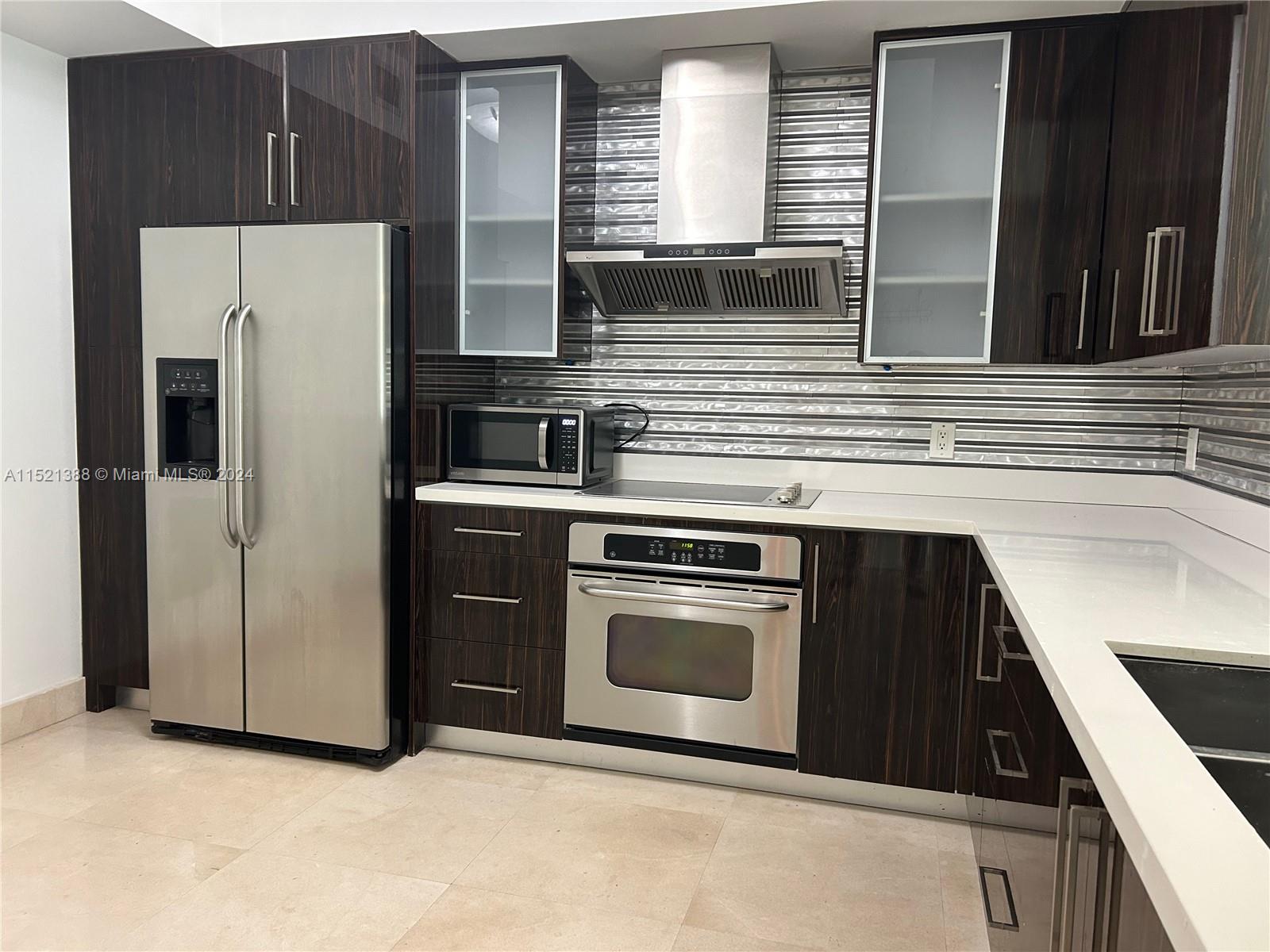 3340 NE 190th St 205, Aventura, Florida 33180, 3 Bedrooms Bedrooms, ,3 BathroomsBathrooms,Residentiallease,For Rent,3340 NE 190th St 205,A11521388