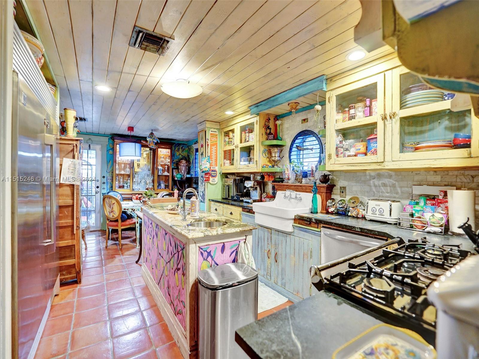 3422 Cleveland St, Hollywood, Florida 33021, 5 Bedrooms Bedrooms, ,2 BathroomsBathrooms,Residential,For Sale,3422 Cleveland St,A11515246