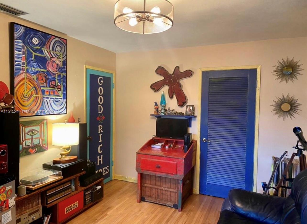 3422 Cleveland St, Hollywood, Florida 33021, 5 Bedrooms Bedrooms, ,2 BathroomsBathrooms,Residential,For Sale,3422 Cleveland St,A11515246