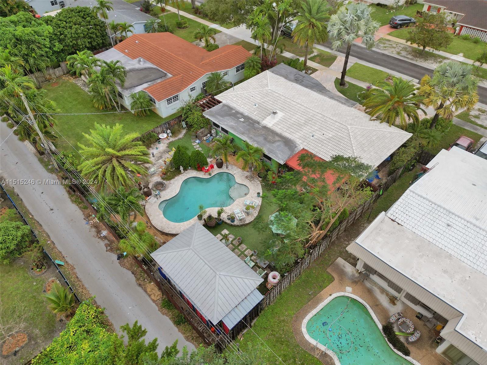 3422 Cleveland St, Hollywood, Florida 33021, 5 Bedrooms Bedrooms, ,2 BathroomsBathrooms,Residential,For Sale,3422 Cleveland St,A11515246