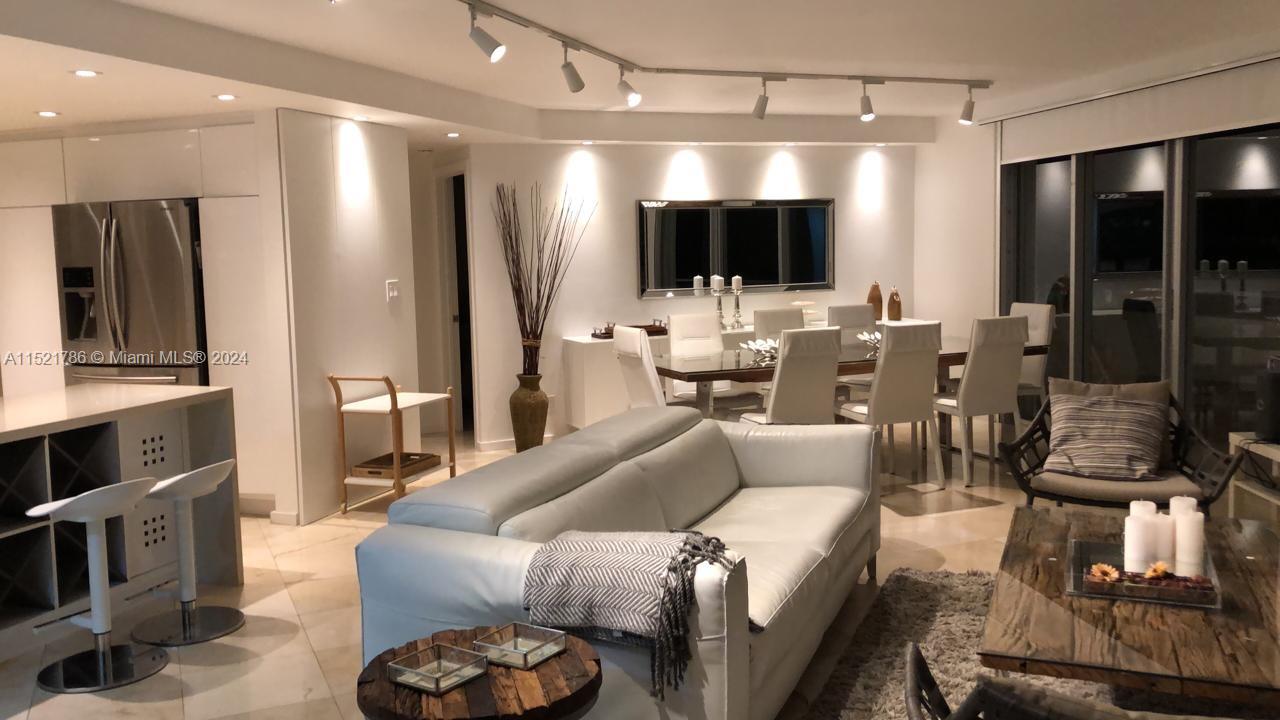 5151 COLLINS AV 532, Miami Beach, Florida 33140, 2 Bedrooms Bedrooms, ,2 BathroomsBathrooms,Residentiallease,For Rent,5151 COLLINS AV 532,A11521786