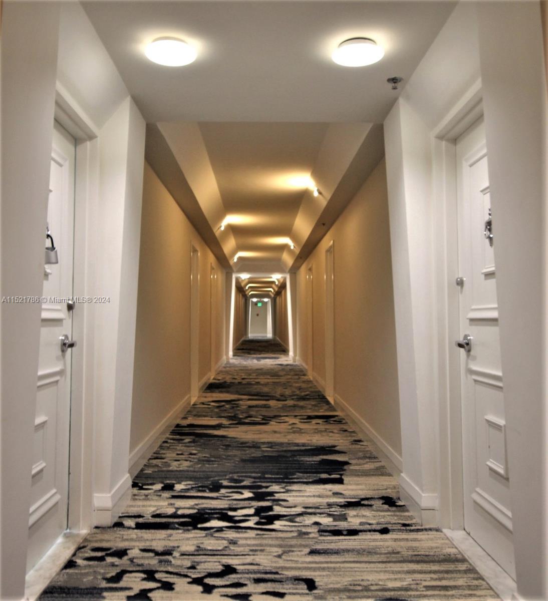 5151 COLLINS AV 532, Miami Beach, Florida 33140, 2 Bedrooms Bedrooms, ,2 BathroomsBathrooms,Residentiallease,For Rent,5151 COLLINS AV 532,A11521786