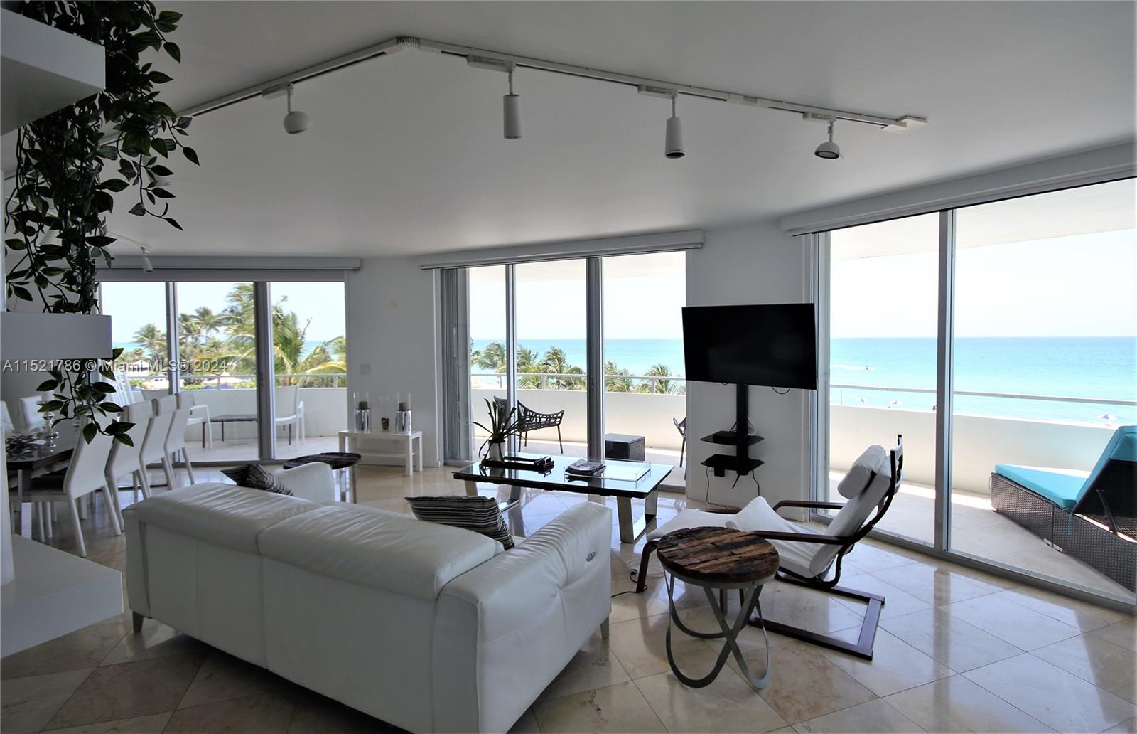 5151 COLLINS AV 532, Miami Beach, Florida 33140, 2 Bedrooms Bedrooms, ,2 BathroomsBathrooms,Residentiallease,For Rent,5151 COLLINS AV 532,A11521786