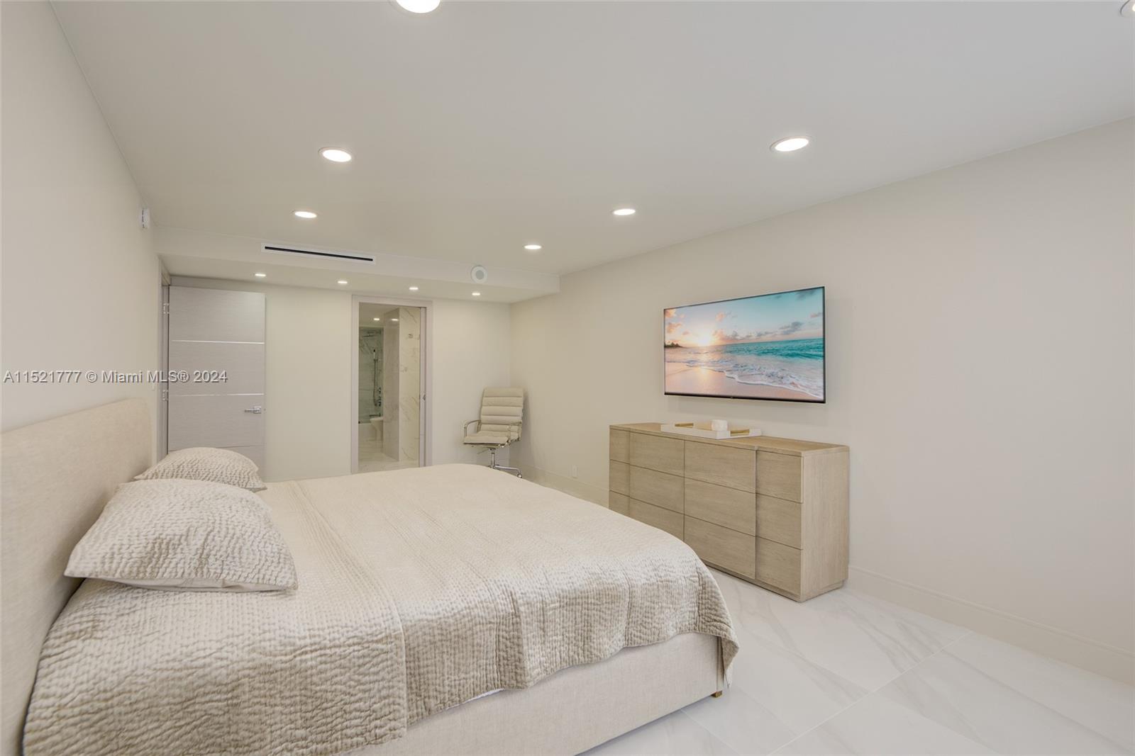 600 Three Islands Blvd, Hallandale Beach, FL, 33009 United States, 2 Bedrooms Bedrooms, ,2 BathroomsBathrooms,Residential,For Sale,Three Islands Blvd,A11521777