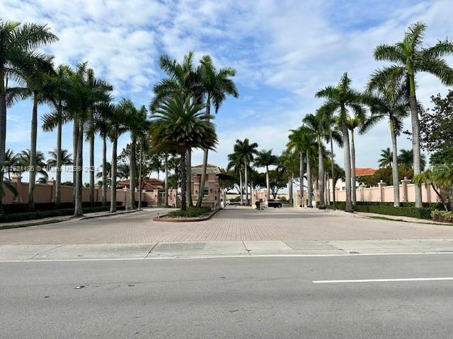 6520 114th Ave, Doral, FL, 33178 United States, 3 Bedrooms Bedrooms, ,2 BathroomsBathrooms,Residential,For Sale,114th Ave,A11521486