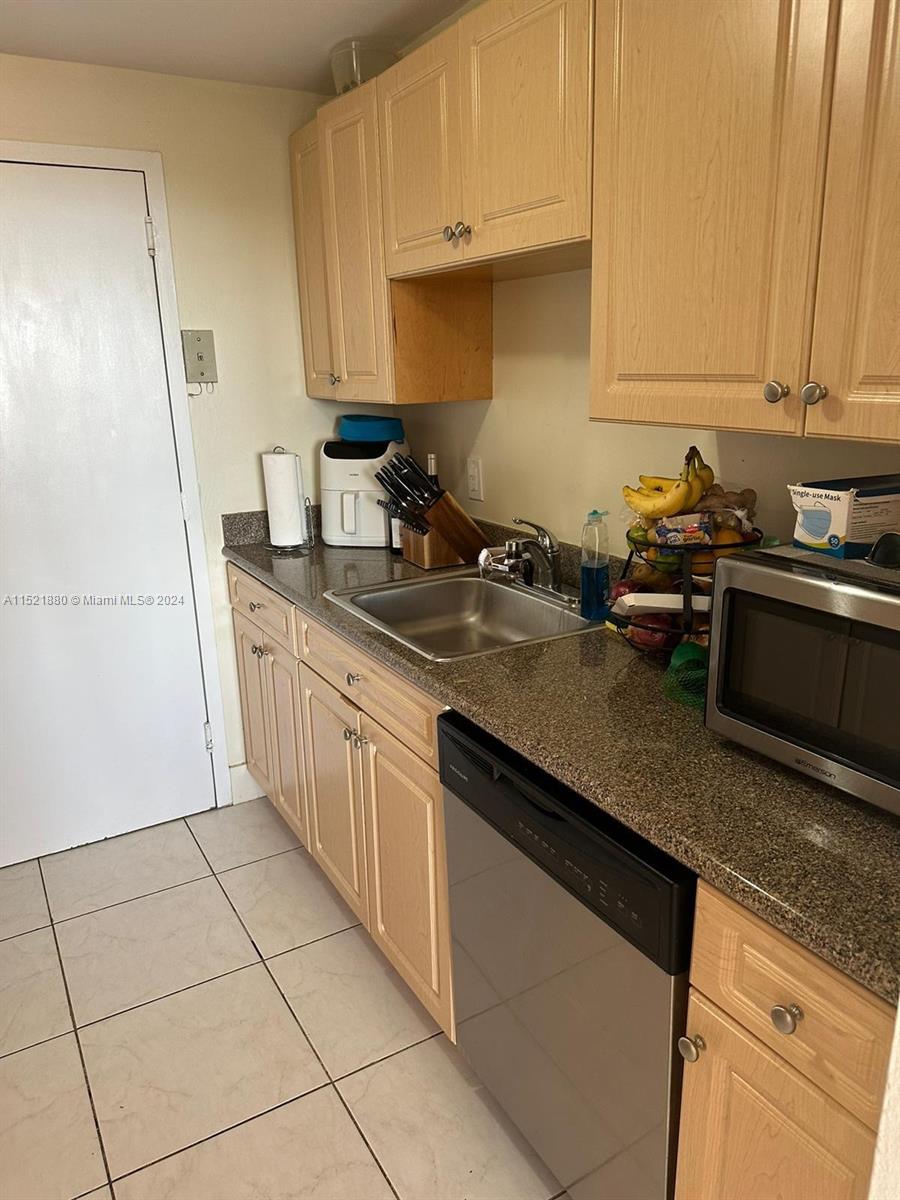 2000 135th St, North Miami, FL, 33181 United States, 2 Bedrooms Bedrooms, ,2 BathroomsBathrooms,Residential,For Sale,135th St,A11521880