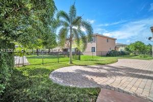 750 206th Ter, Miami Gardens, FL, 33169 United States, 5 Bedrooms Bedrooms, ,2 BathroomsBathrooms,Residential,For Sale,206th Ter,A11506445